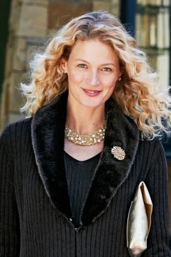 Outlet Soft Surroundings Elanore Crochet Pearl Necklace Gold