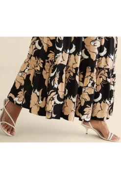 Discount Soft Surroundings Schutz Helene Kitten Heel Sandal Pearl