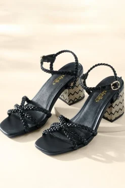Discount Soft Surroundings Seychelles Cater To You Sandal Black