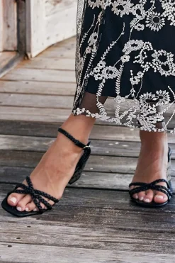 Discount Soft Surroundings Seychelles Cater To You Sandal Black